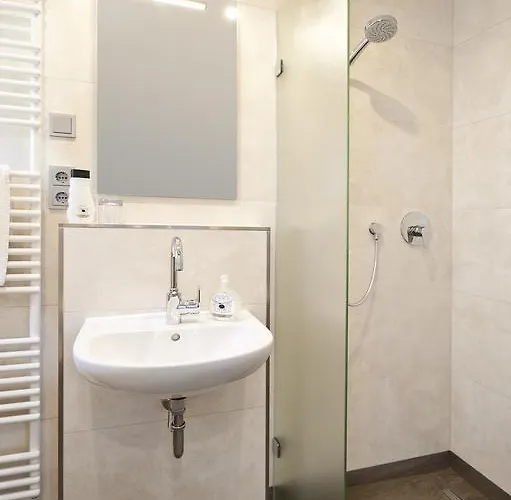 Kaeferstein Garni 3*