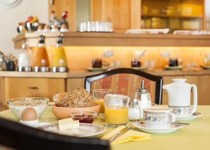 فندق Kaeferstein Garni 3*