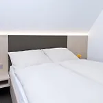 凯弗尔施泰因加尼酒店 3*
