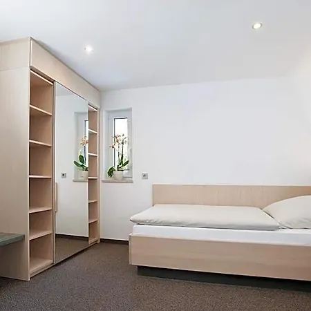 Käferstein Garni 3* Nürnberg